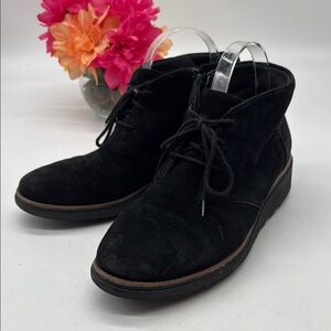 Clarks Collection Black Suede Ankle Boots Size 9 BAB8929H